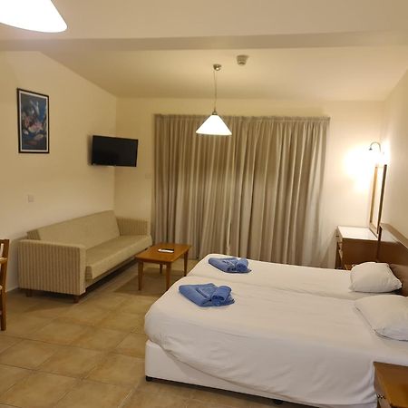Nissiana Hotel&Bungalows Ayia Napa Bagian luar foto