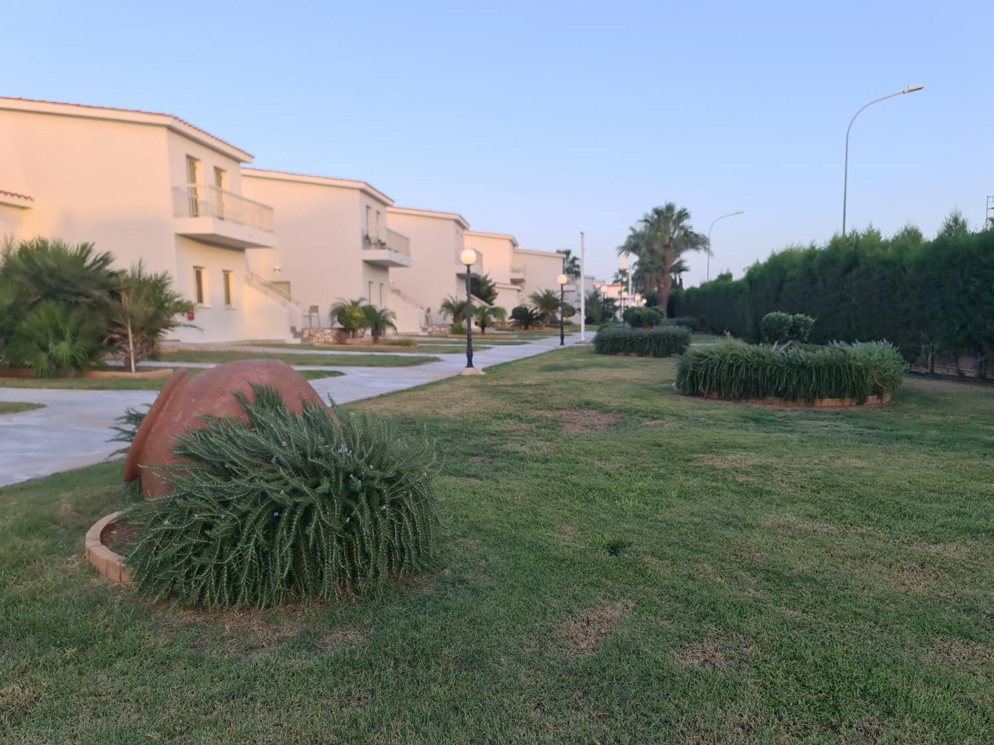 Nissiana Hotel&Bungalows Ayia Napa Bagian luar foto