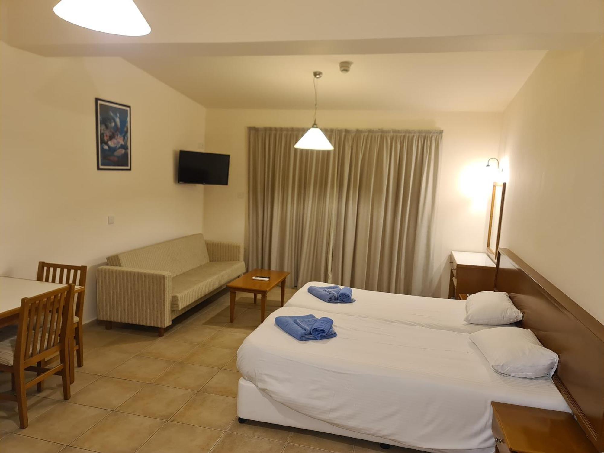 Nissiana Hotel&Bungalows Ayia Napa Bagian luar foto